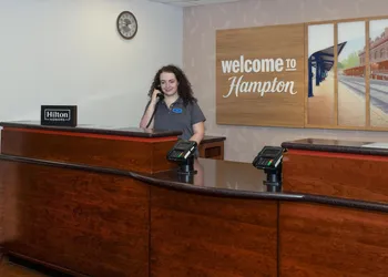 Hampton Inn Frostburg hotel thumbnail 2