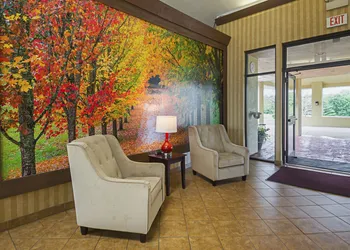 Quality Inn & Suites Frostburg - Cumberland hotel thumbnail 6