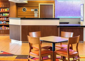 Fairfield Inn by Marriott Muncie hotel thumbnail 2