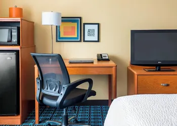 Fairfield Inn by Marriott Muncie hotel thumbnail 8