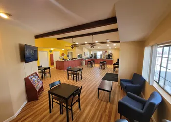 Days Inn by Wyndham Willcox hotel thumbnail 2