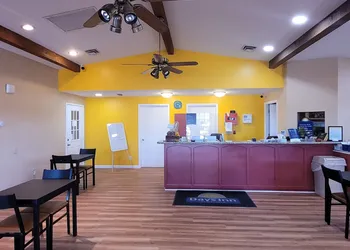 Days Inn by Wyndham Willcox hotel thumbnail 4