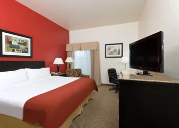 Holiday Inn Express & Suites Casa Grande by IHG hotel thumbnail 5