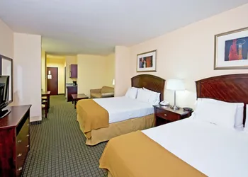 Holiday Inn Express & Suites Willcox by IHG hotel thumbnail 7