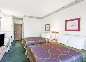 Super 8 by Wyndham Willcox hotel thumbnail 5