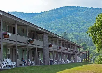 Fort William Henry Hotel and Conference Center hotel thumbnail 3