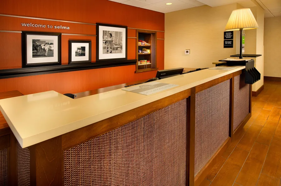 Hampton Inn & Suites Selma-San Antonio-Randolph AFB Texas hotel detail image 2