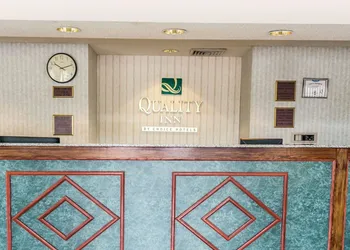 Quality Inn Marianna South hotel thumbnail 2