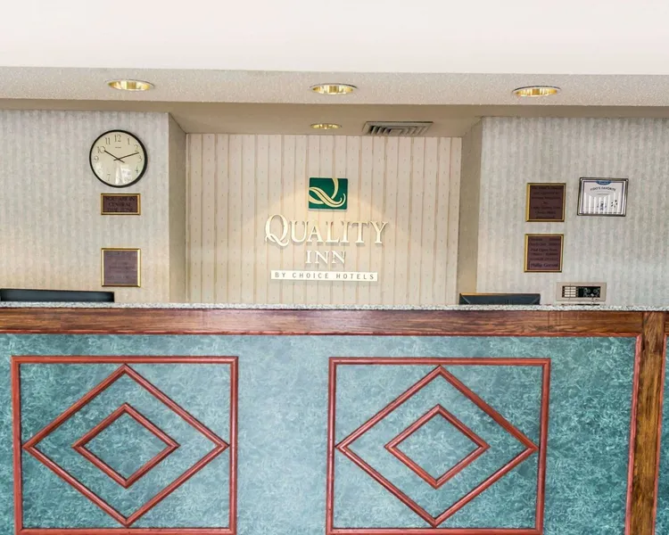 Quality Inn Marianna South hotel detail image 2