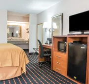 Quality Inn Marianna South hotel detail image 4