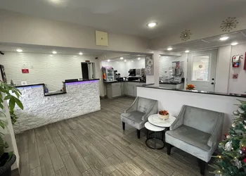 Smoky View Inn hotel thumbnail 2