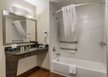 Quality Inn Conyers I-20 hotel thumbnail 7
