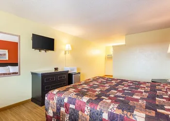 Rodeway Inn Roswell West hotel thumbnail 6