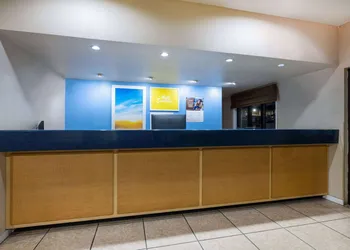 Days Inn by Wyndham Roswell hotel thumbnail 3