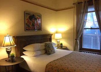 Hotel Vendome hotel thumbnail 4