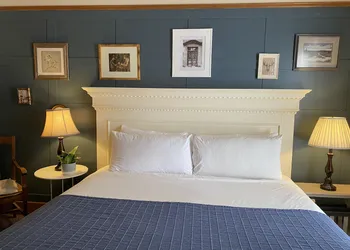 Hotel Vendome hotel thumbnail 7