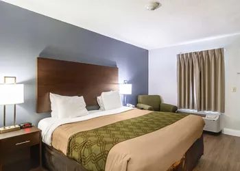 SureStay Hotel by Best Western Brunswick hotel thumbnail 7