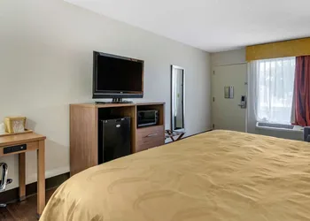Quality Inn Brunswick hotel thumbnail 5