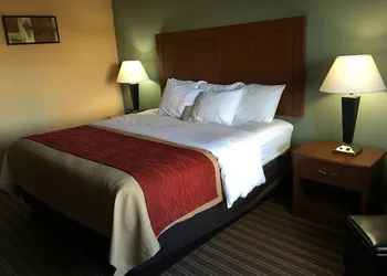 Comfort Inn Jackson I-40 hotel thumbnail 8