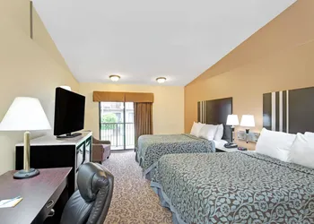 Days Inn by Wyndham Washington Pennsylvania hotel thumbnail 4