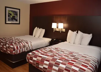 Red Roof Inn Batavia hotel thumbnail 8