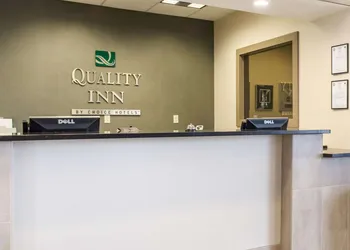 Quality Inn Geneseo hotel thumbnail 3