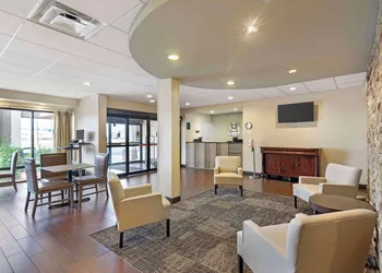Quality Inn Valley - West Point hotel thumbnail 2