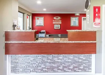 Econo Lodge Lanett hotel thumbnail 2