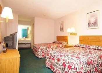 Econo Lodge Lanett hotel thumbnail 4