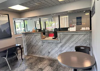 Travelodge by Wyndham Clarksville hotel thumbnail 2