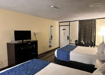 Travelodge by Wyndham Clarksville hotel thumbnail 6