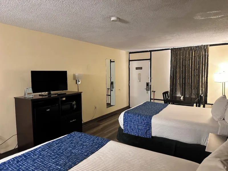 Travelodge by Wyndham Clarksville hotel detail image 6
