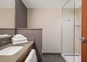 Courtyard by Marriott Missoula hotel thumbnail 5