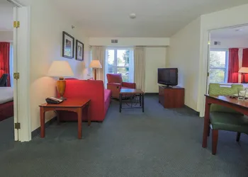 Residence Inn By Marriott Flint hotel thumbnail 7