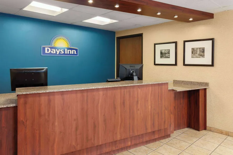 Days Inn by Wyndham Rockford I-90 Casino District hotel detail image 2