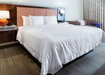 Hampton Inn Rockford hotel thumbnail 4