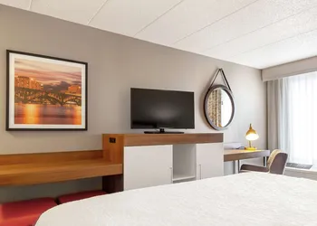 Hampton Inn Rockford hotel thumbnail 7