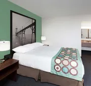 Super 8 by Wyndham Stevensville/St. Joseph hotel detail image 3