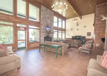 Lake Chatuge Lodge hotel thumbnail 5
