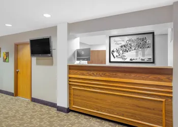 Super 8 by Wyndham Hastings hotel thumbnail 2