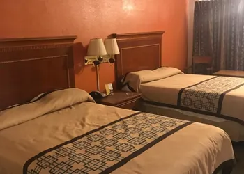 Wayfarer Motel hotel thumbnail 4