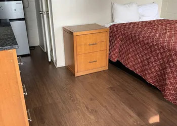 Wayfarer Motel hotel thumbnail 5