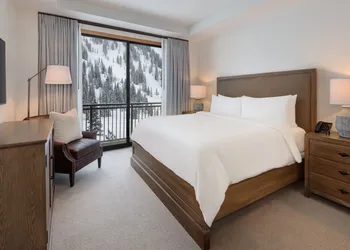 The Snowpine Lodge hotel thumbnail 4
