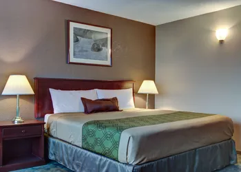 Knights Inn Kamloops hotel thumbnail 6