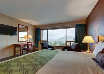 Knights Inn Kamloops hotel thumbnail 8