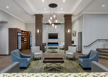 Hampton Inn by Hilton Kamloops hotel thumbnail 2