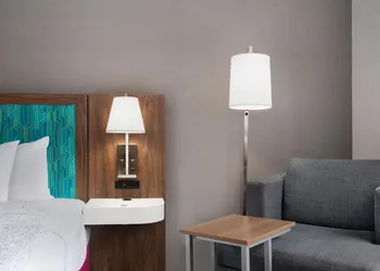 Hampton Inn by Hilton Kamloops hotel thumbnail 6