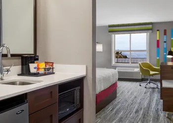 Hampton Inn by Hilton Kamloops hotel thumbnail 8