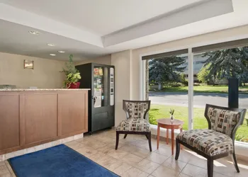 Travelodge by Wyndham Kamloops hotel thumbnail 2