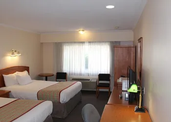 Travelodge by Wyndham Kamloops hotel thumbnail 7